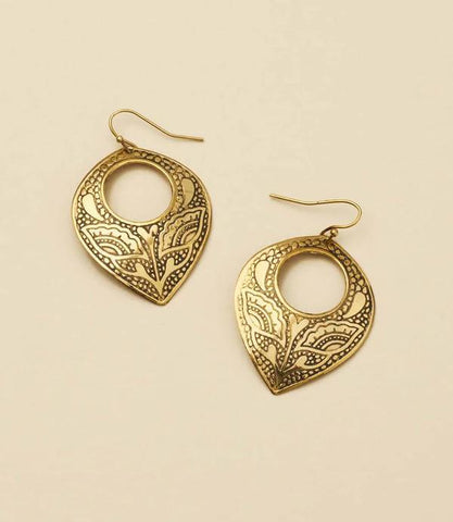 Yashi Embossed Statement Earrings | Gold