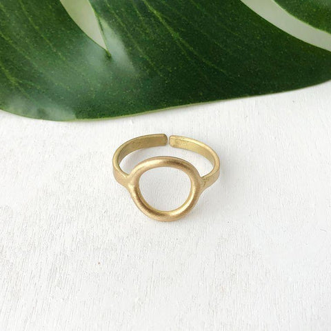 Petite Circle Ring | Gold