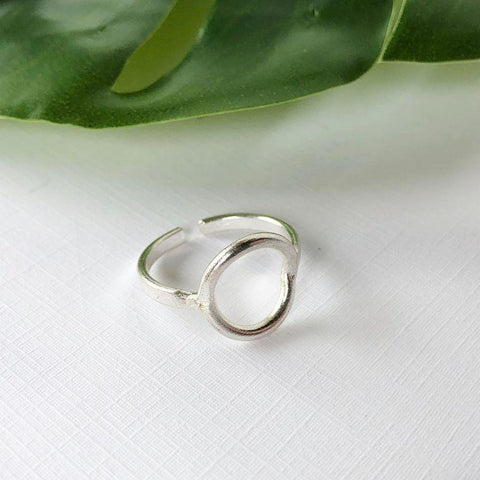 Petite Circle Ring | Silver